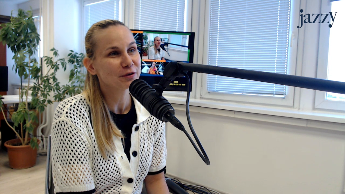 0835 Brainbar